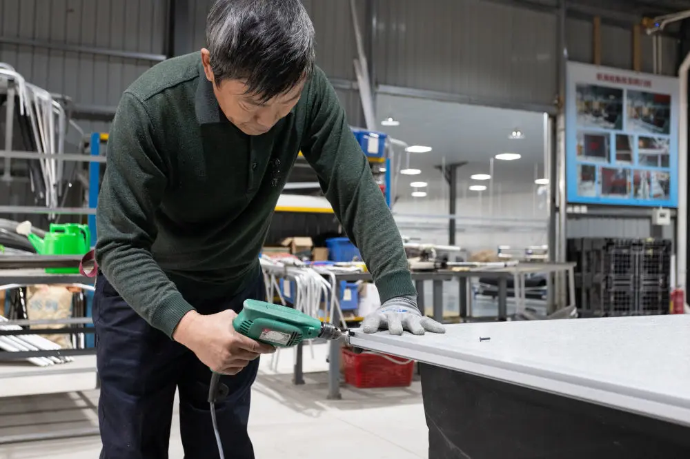 How to Build a Rooftop Tent for your 4WD